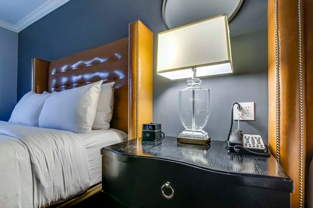 Images The Campbell House Lexington, Curio Collection by Hilton