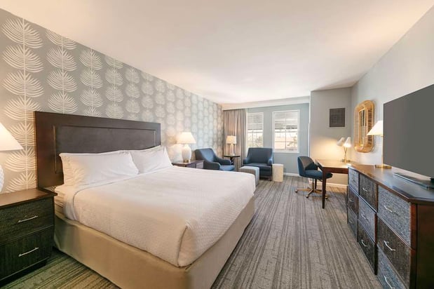 Images Jamaica Bay Inn Marina Del Rey, Tapestry Collection by Hilton