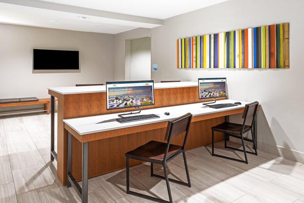 Images Holiday Inn Express & Suites Shreveport - West by IHG
