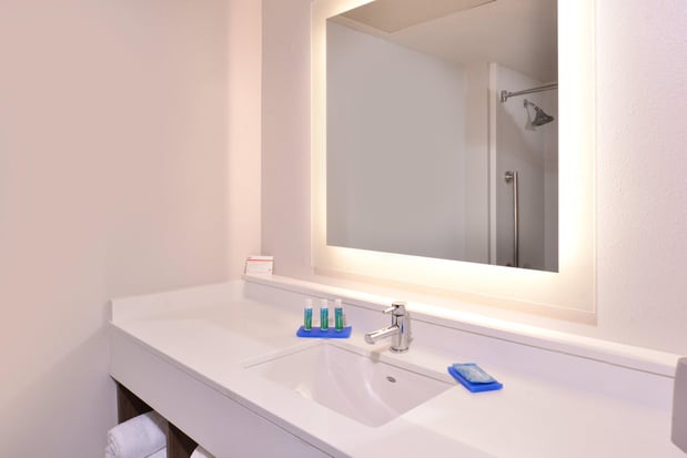 Images Holiday Inn Express & Suites Mesquite by IHG