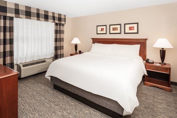 Images Holiday Inn Express & Suites Hampton South-Seabrook by IHG
