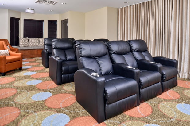 Images Staybridge Suites Rochester - Commerce Dr NW by IHG