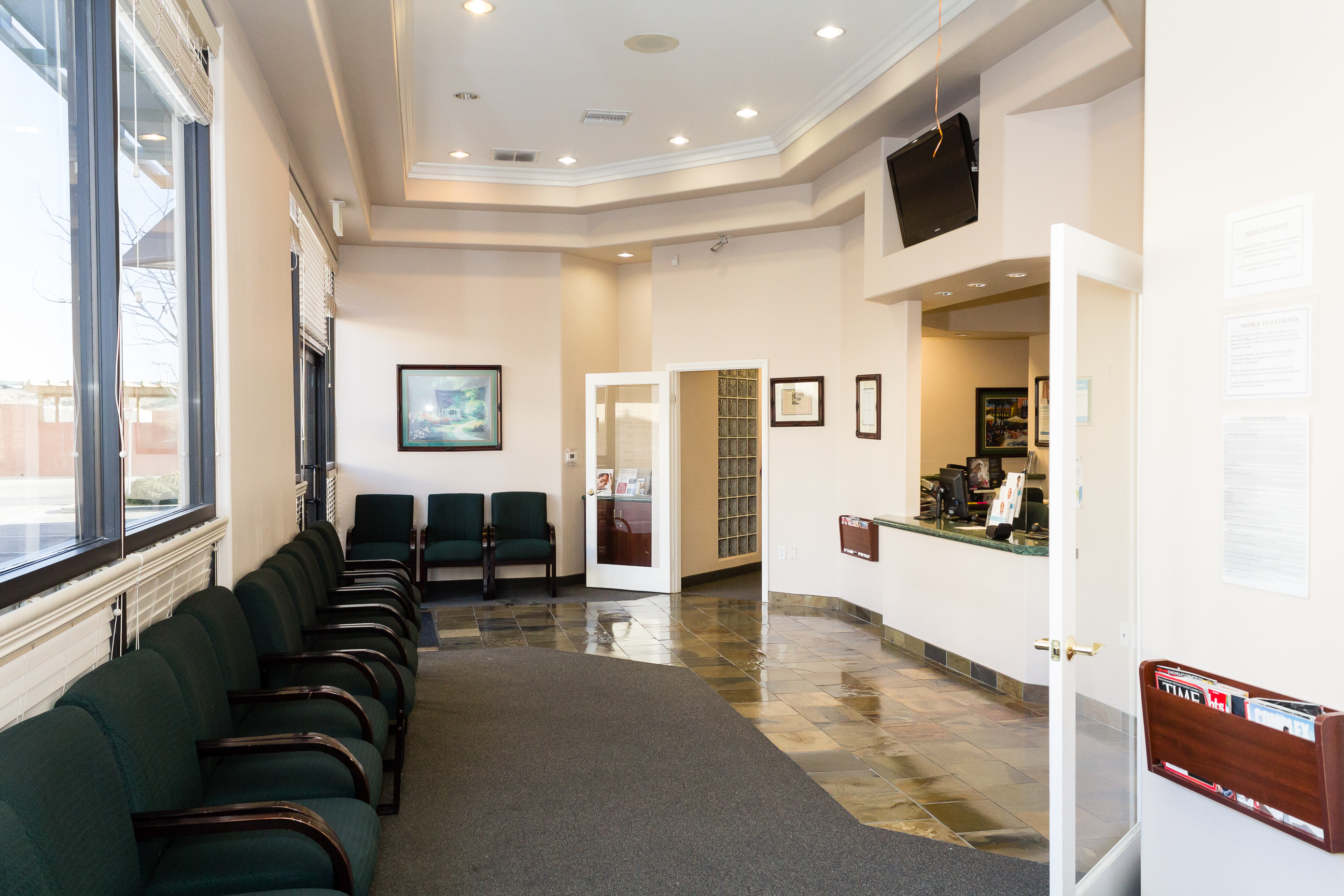 Sierra Commons Dental Group and Orthodontics opened its doors to the Palmdale community in November 2006.