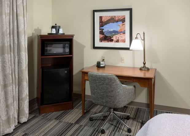 Images Hampton Inn & Suites Colorado Springs/I-25 South