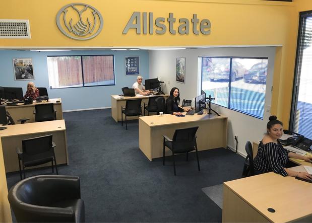 Images Morris Bekas: Allstate Insurance