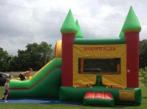 The king combo, bounce house with optional pool.