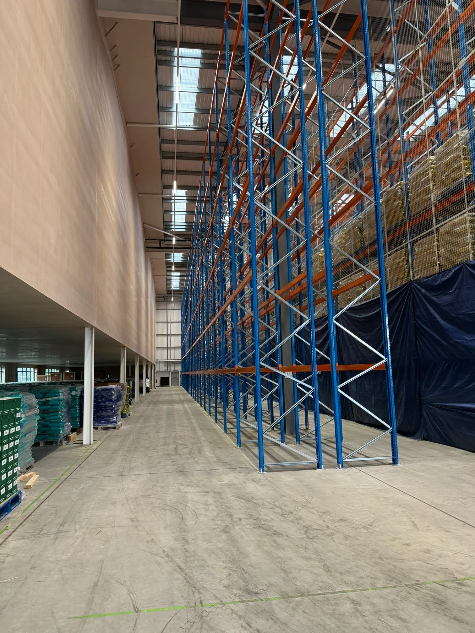 Images JP Storage Solutions Ltd