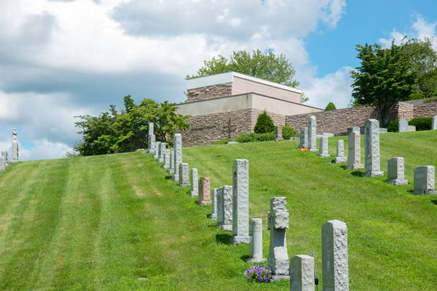 Images Calvary Cemetery