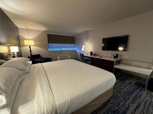 Images Skyline Hotel Detroit Airport, SureStay Collection by BW