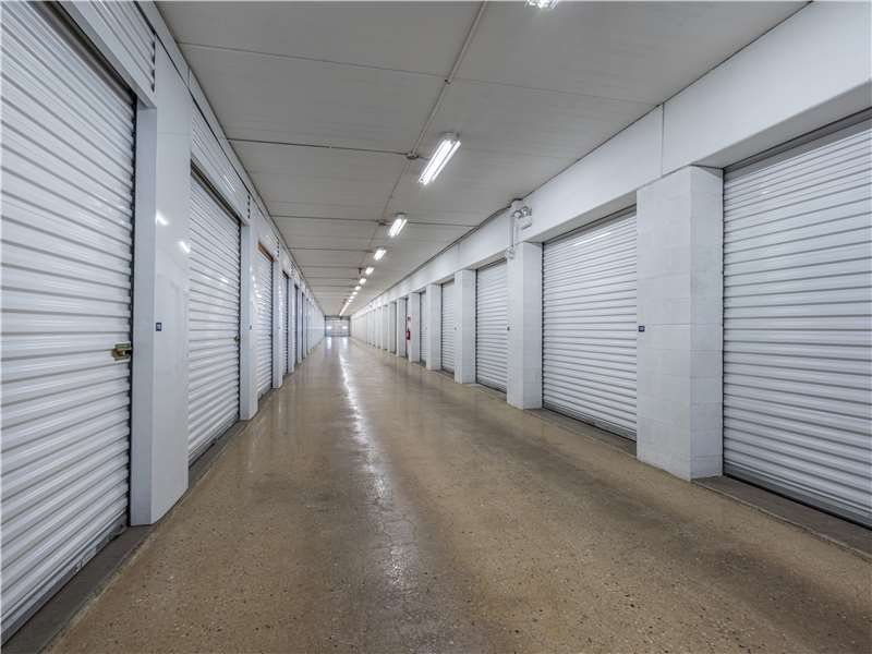 Interior Units - Extra Space Storage at 3850 W Devon Ave, Lincolnwood, IL 60712