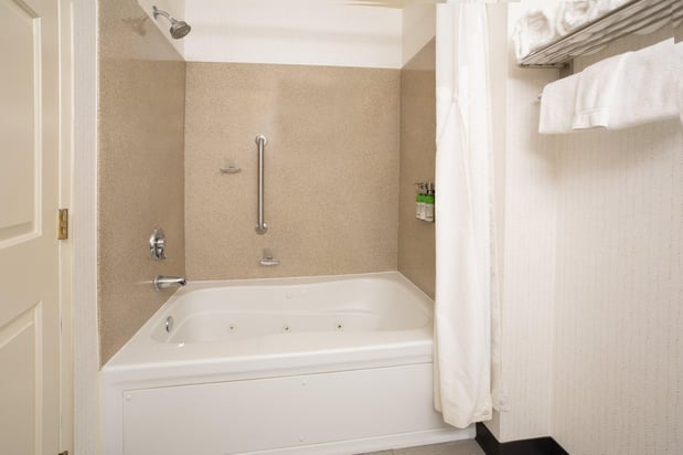 Images Holiday Inn & Suites Goodyear - West Phoenix Area by IHG