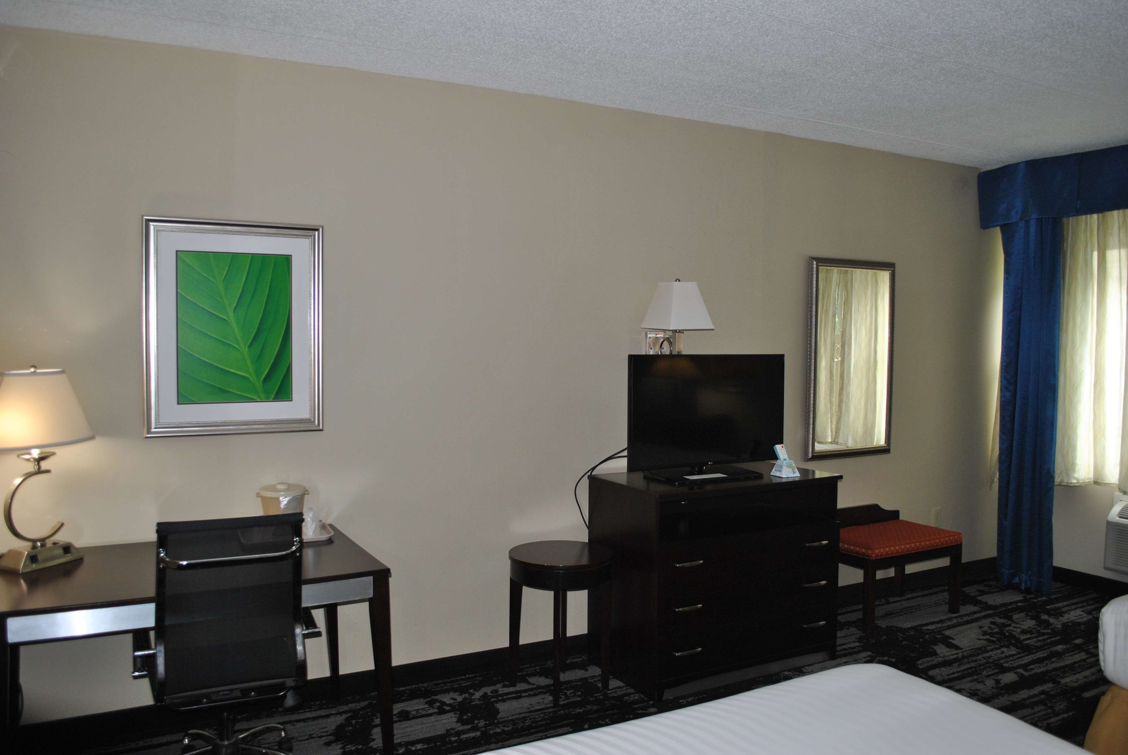 Two Double Bed Amenities