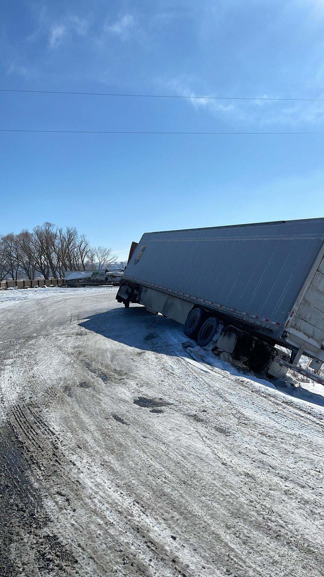 Stuck on the side of the road? Call Bulldog Towing