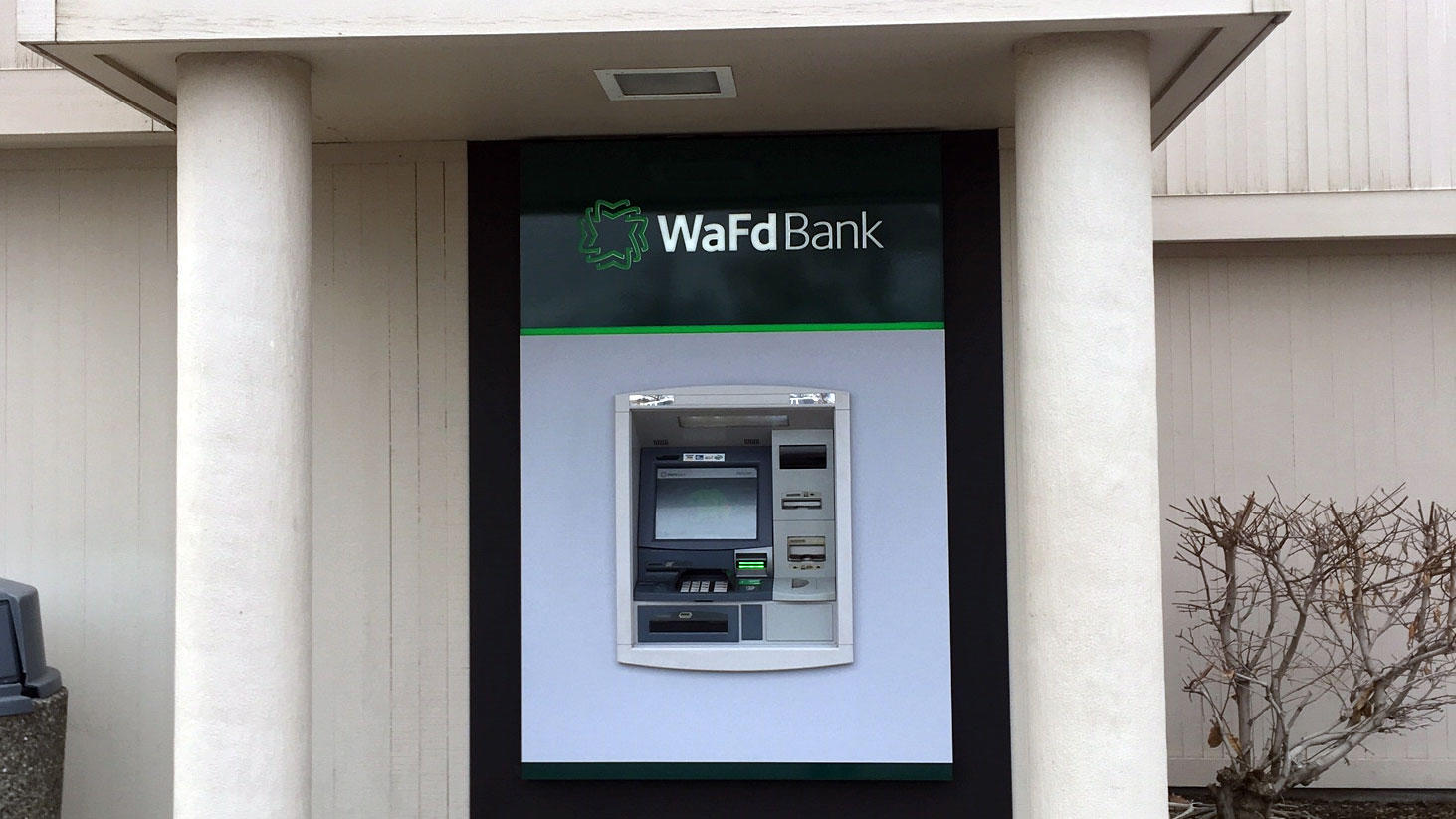 Photo of the WaFd Bank Branch location in Ontario, Oregon. Located at 1448 SW 4th Avenue. Ontario, OR, 97914.