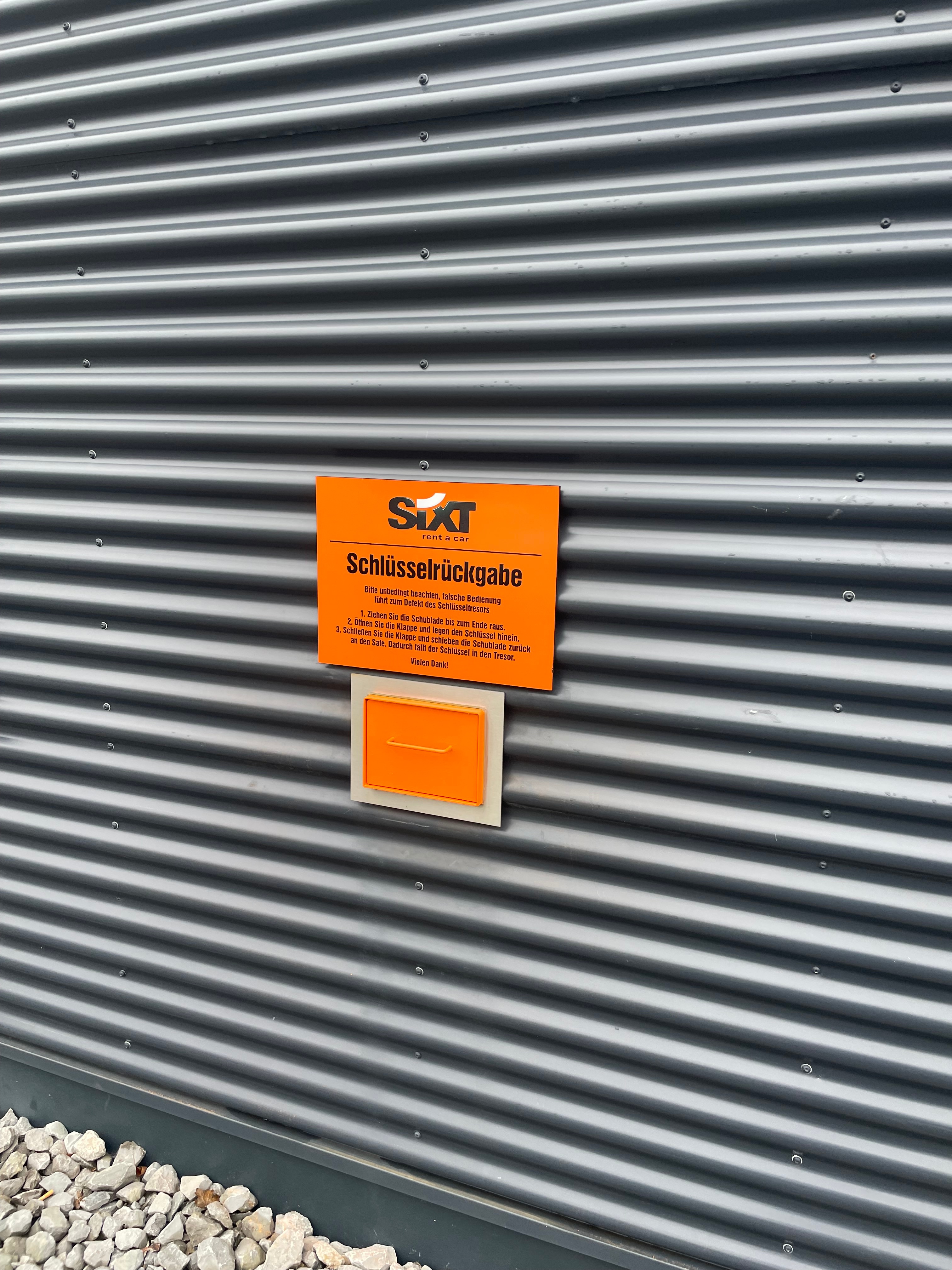 SIXT Mietwagen & Transporter mieten Stuttgart Vaihingen, Industriestr. 26 in Stuttgart