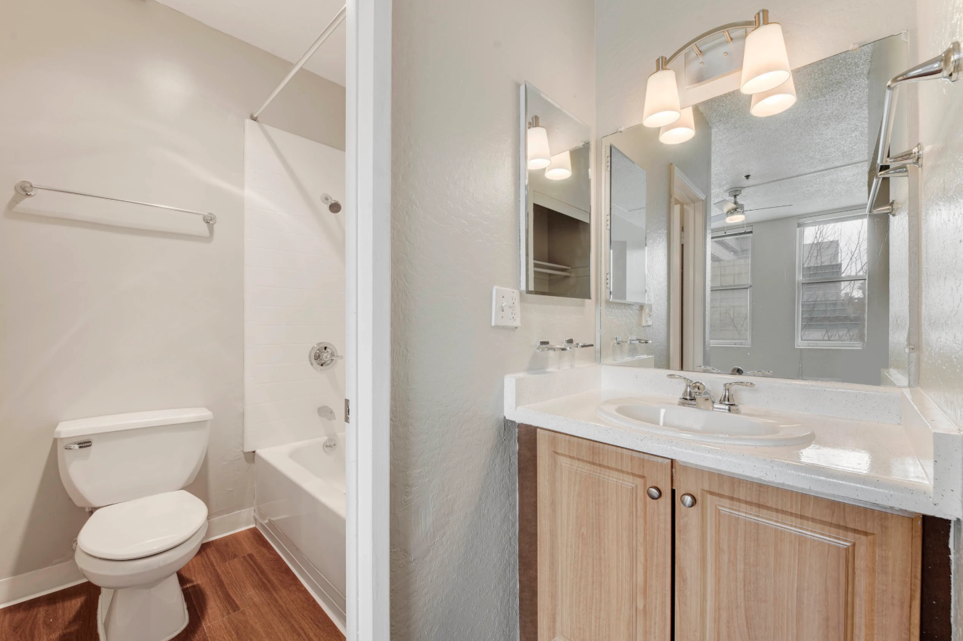 White Toilet