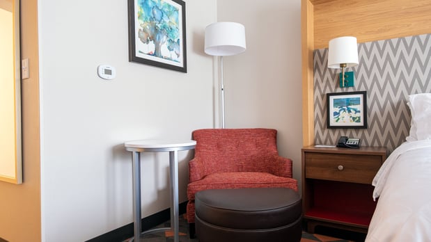 Images Holiday Inn & Suites Philadelphia W - Drexel Hill by IHG