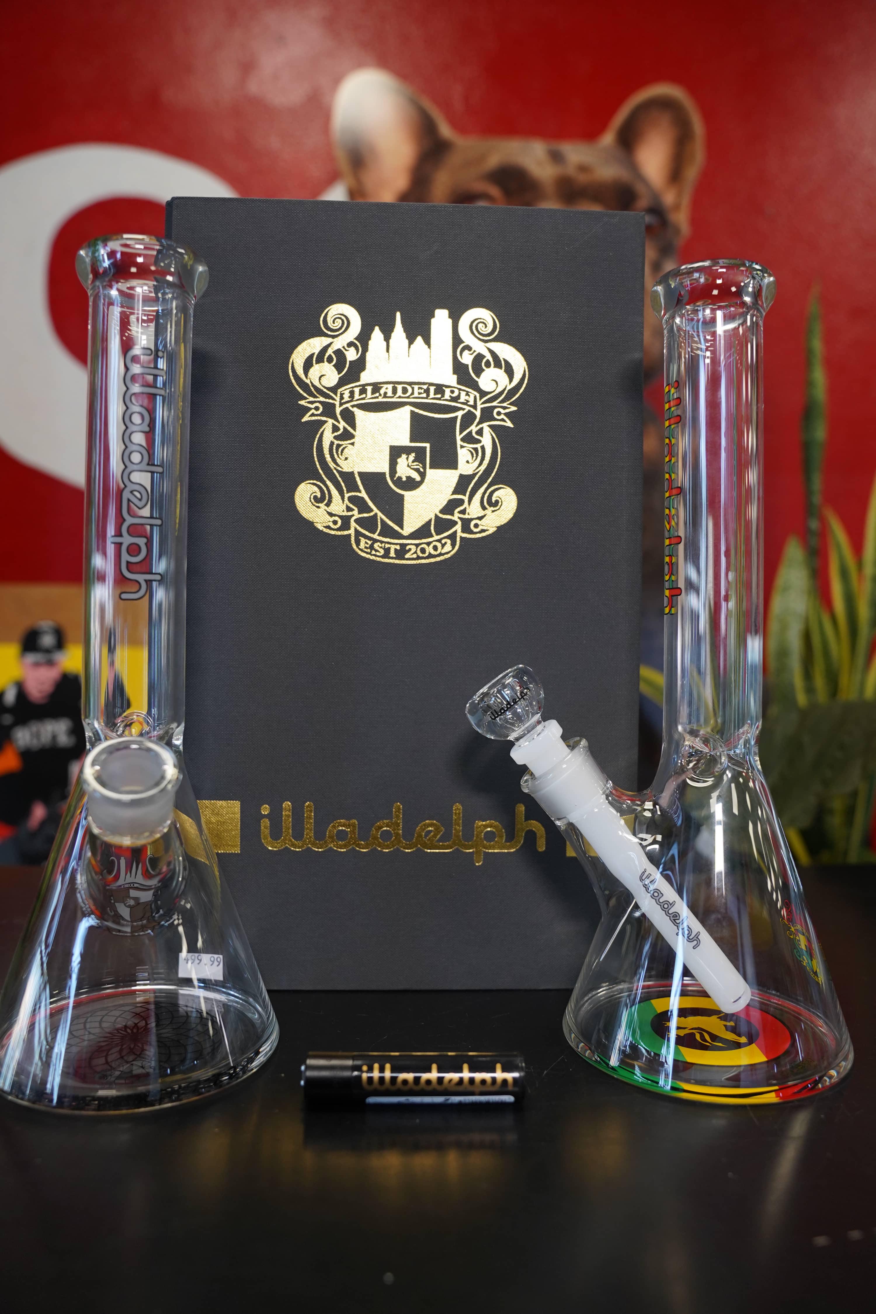 Views of our new Mini Illadelph Beakers, and the custom bong box it comes in.