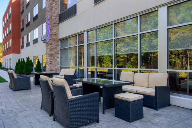 Images Holiday Inn Express & Suites Muskegon - Grand Haven by IHG