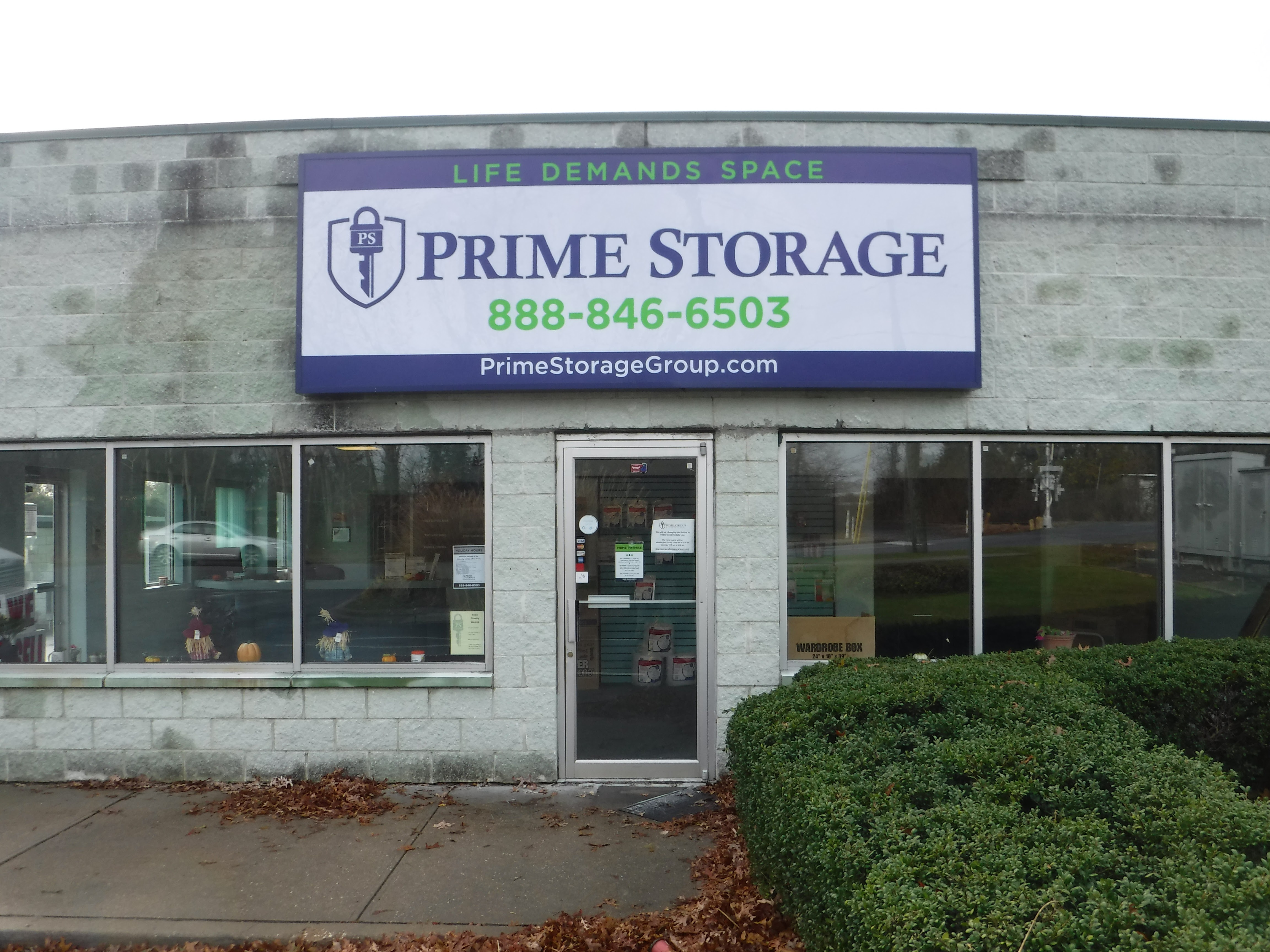 Prime Storage Photo