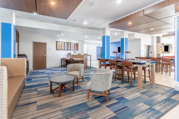 Images Holiday Inn Express & Suites Kearney by IHG