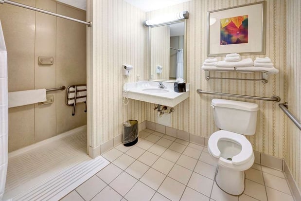 Images Hilton Garden Inn Portland Airport