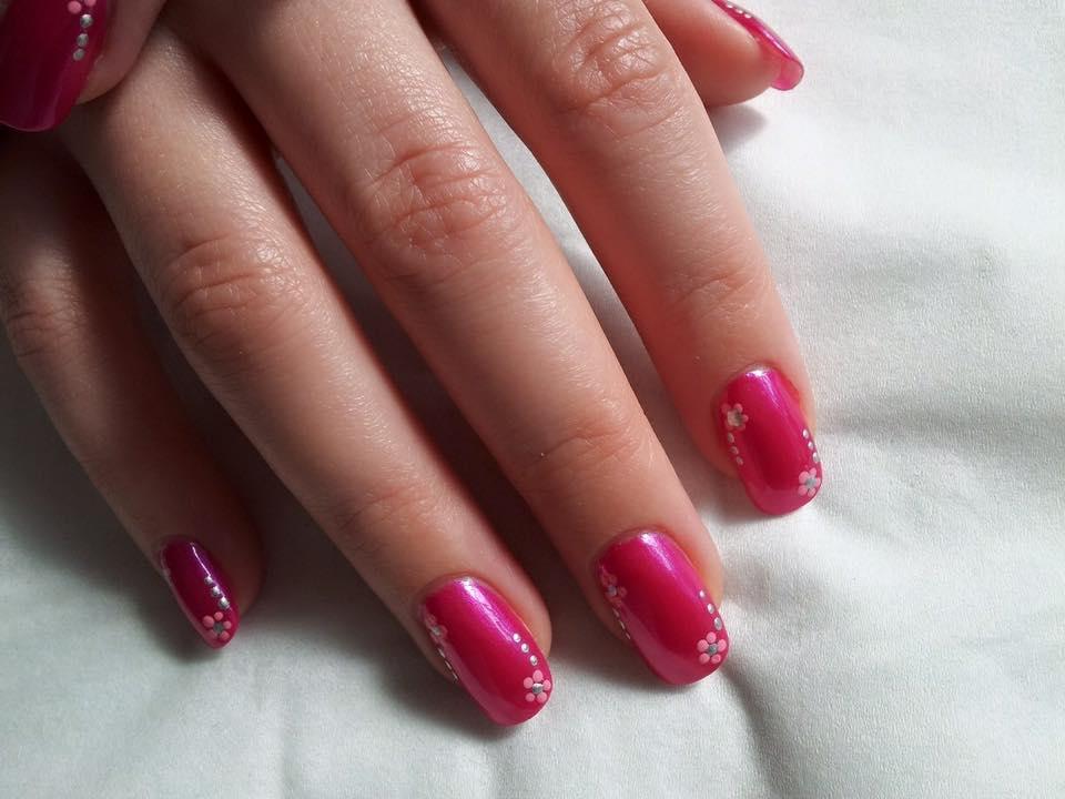 Dawns Nails @ Beyond Beauty Plymouth 01752 223254