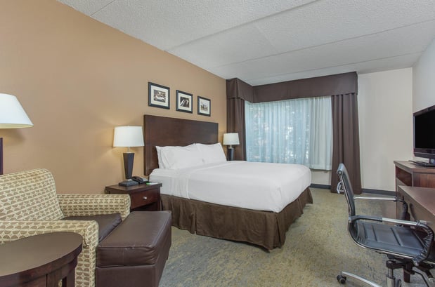 Images Holiday Inn Louisville Airport - Fair/Expo by IHG