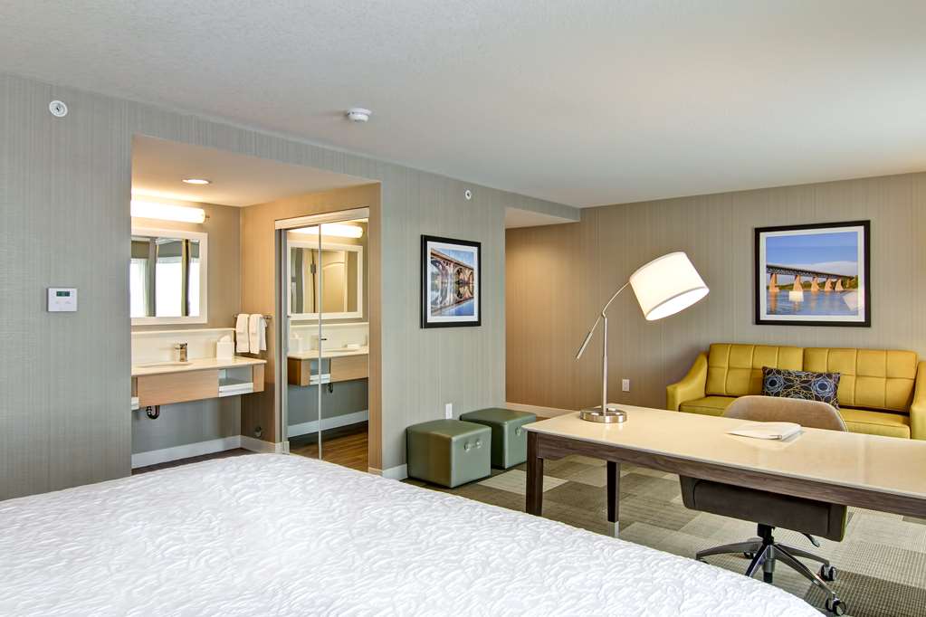 Images Hampton Inn & Suites by Hilton Saskatoon Airport