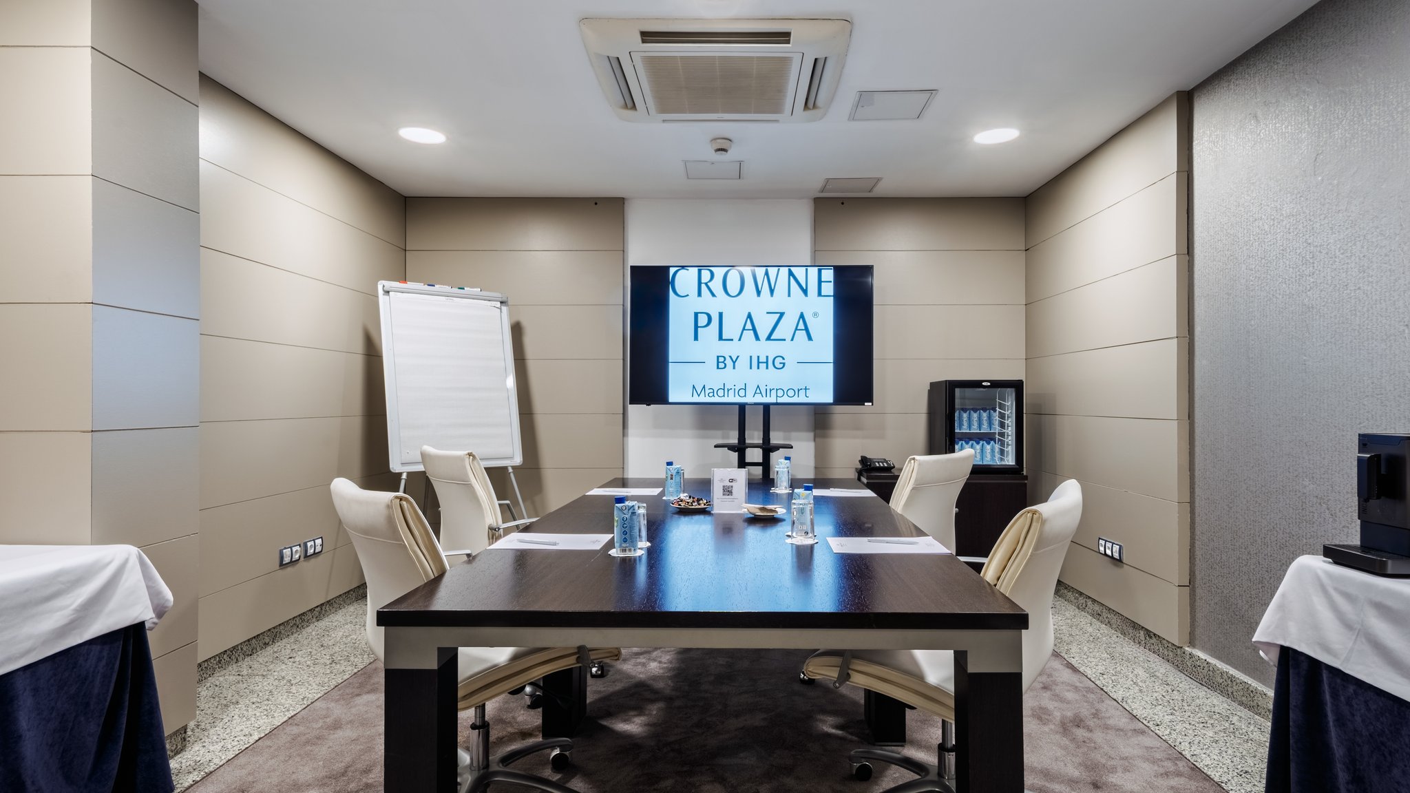 Images Crowne Plaza Madrid Airport by IHG