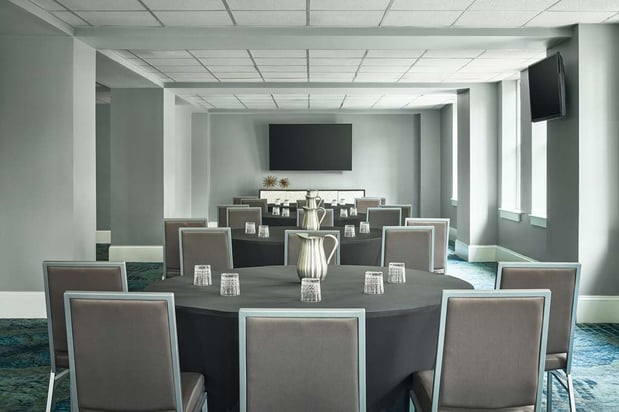 Images Redmont Hotel Birmingham, Curio Collection by Hilton