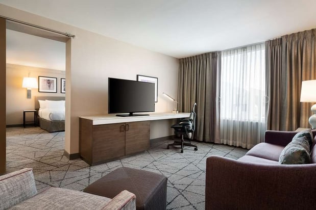 Images Hilton Garden Inn Springfield, NJ
