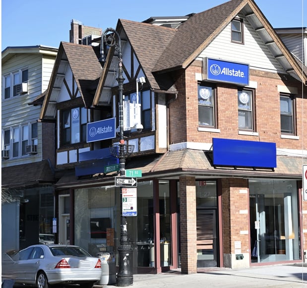 Images Damain Brown: Allstate Insurance