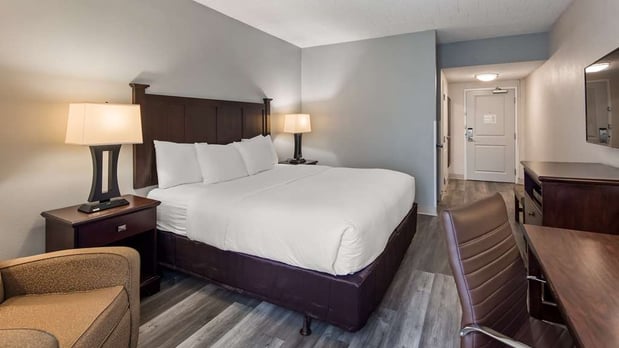 Images Best Western Paramus Hotel & Suites
