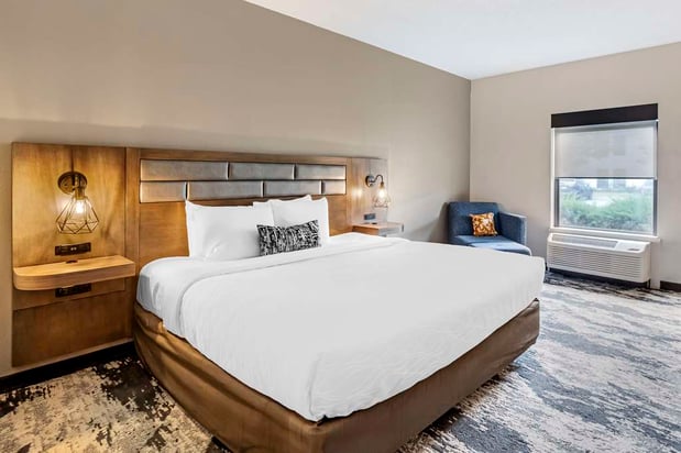 Images Best Western Plus Bourbonnais Hotel & Suites