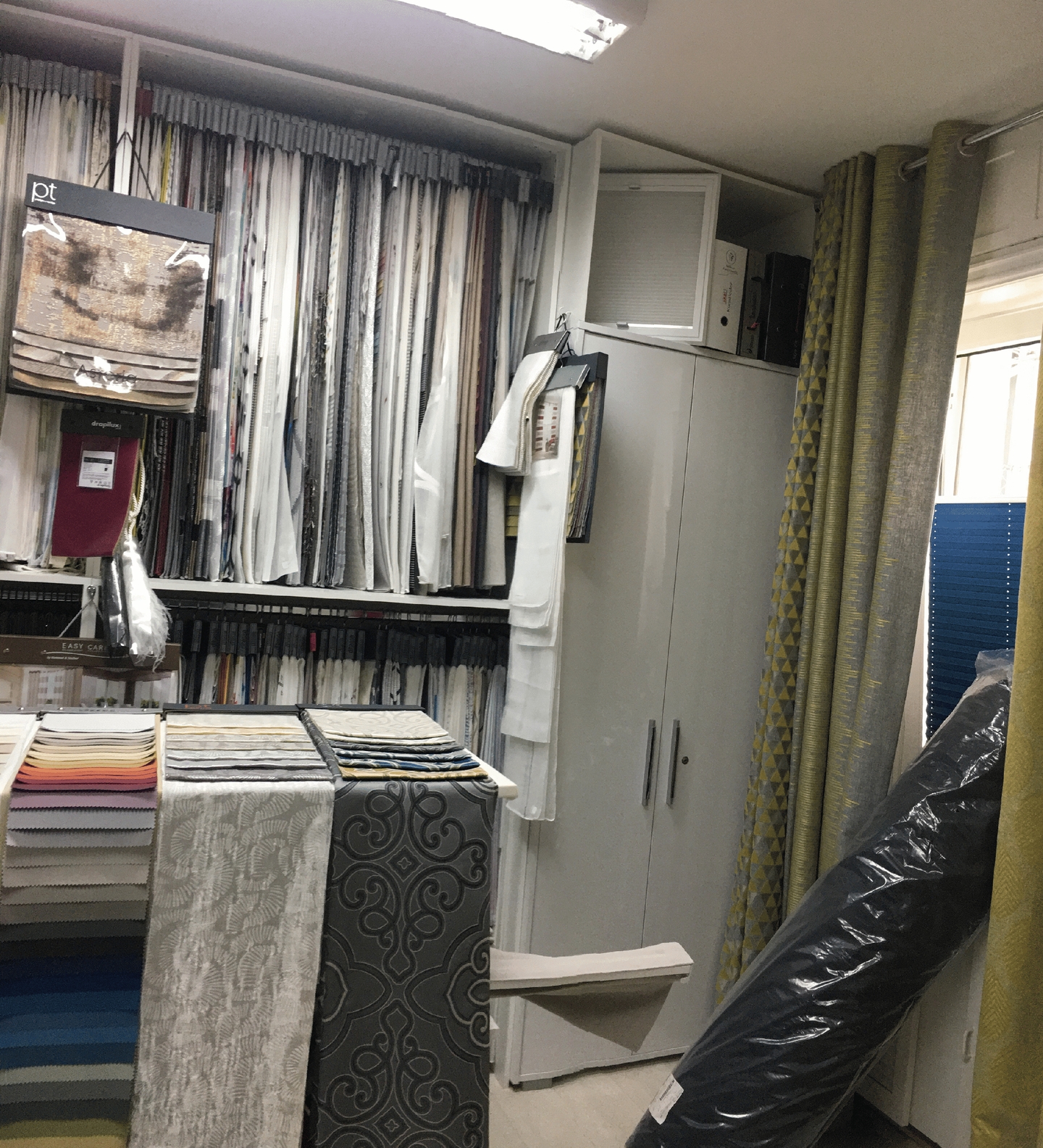 Atelier Kahlon, DEKORATION NACH MASS, Benderstr. 114 in Düsseldorf