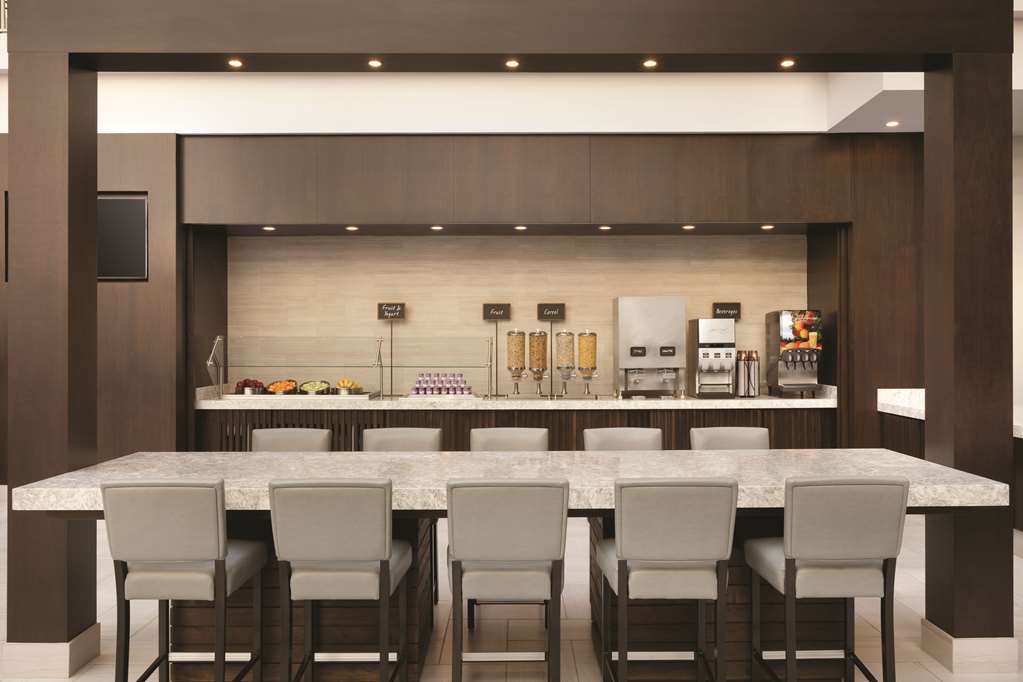 Restaurant Embassy Suites by Hilton Brea North Orange County Brea (714)990-6000