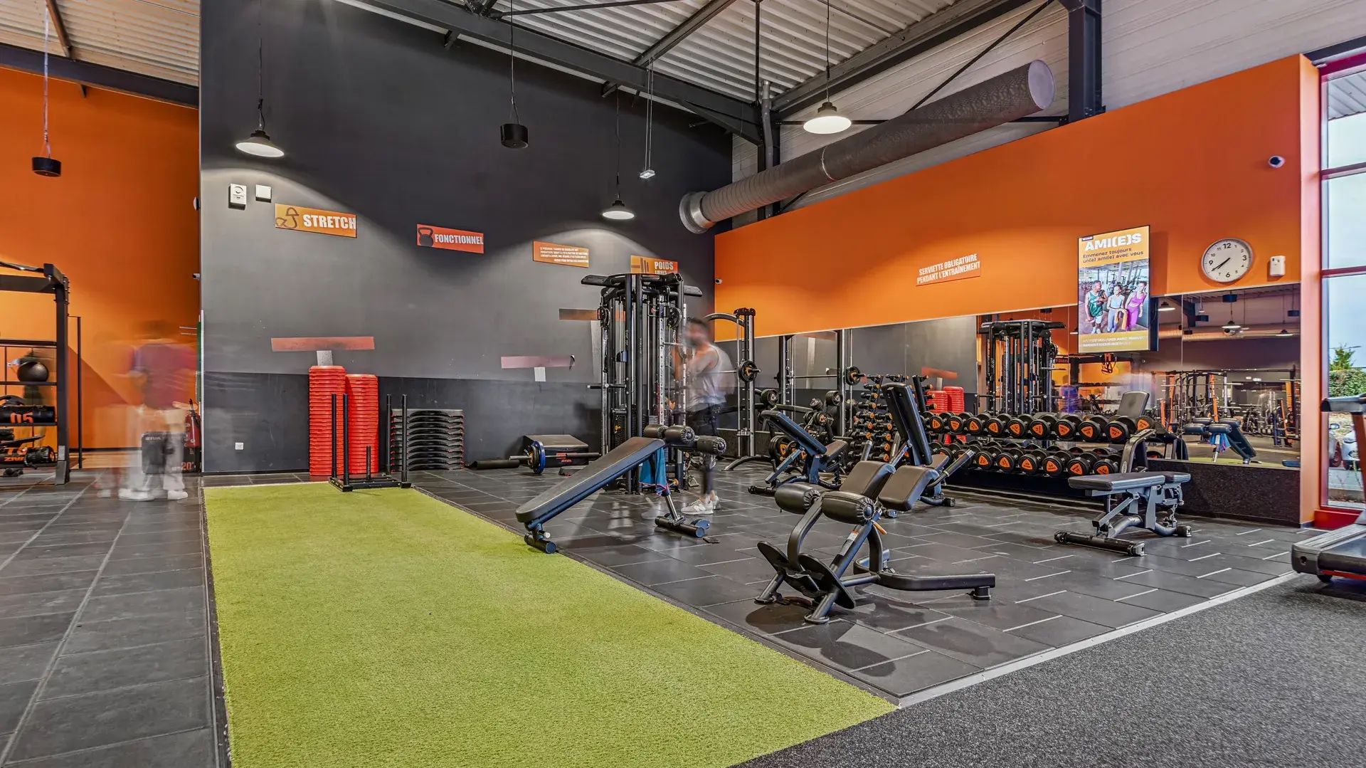 Images Basic-Fit 24/7