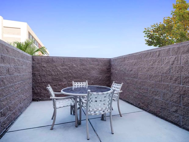 Images Hilton Garden Inn Las Vegas Strip South