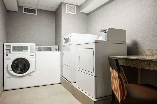 Images Hampton Inn Evansville Airport