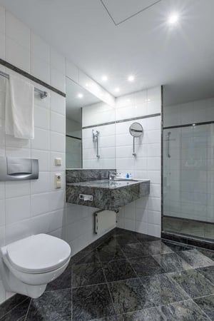 Guest Room - Bathroom