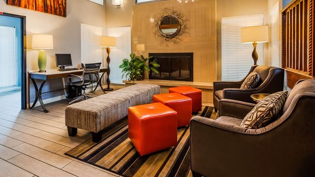Images SureStay by Best Western Kansas City Country Inn North