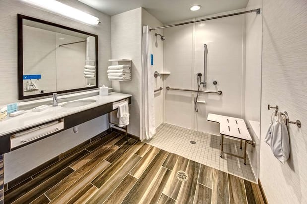 Images Hampton Inn & Suites Franklin Berry Farms