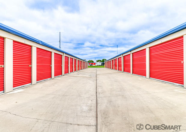 Images CubeSmart Self Storage