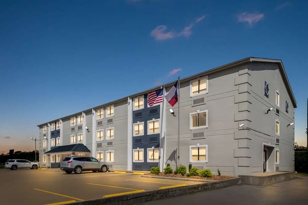 Images SureStay by Best Western Groves
