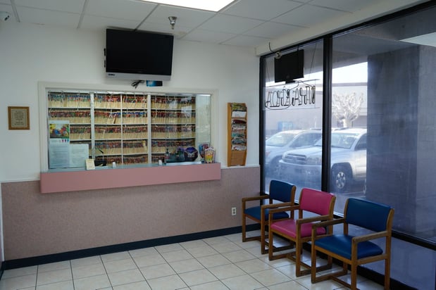 Images Bui Phuong-Ly Thi, DDS