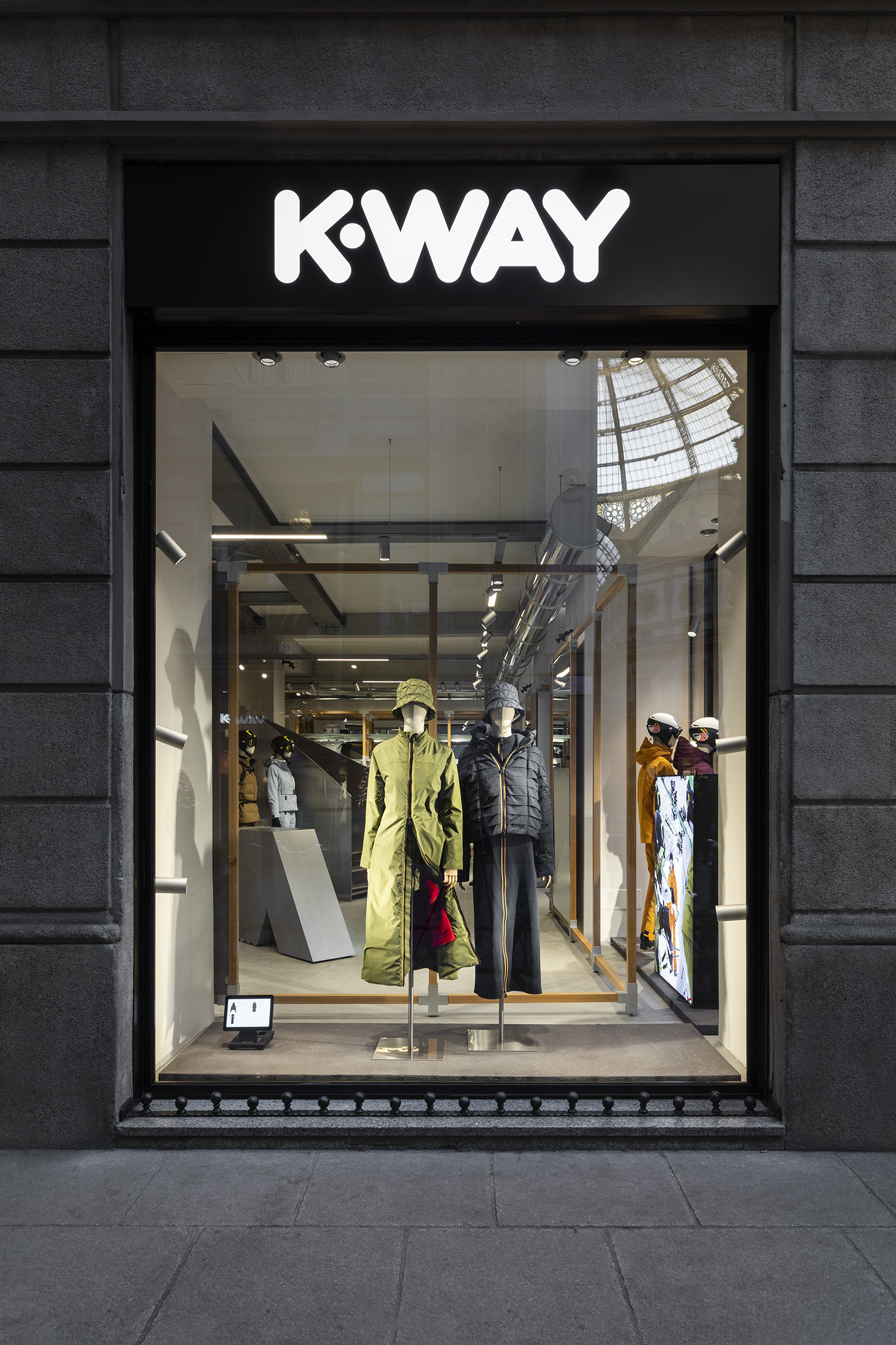 Images K-Way 9 Milano