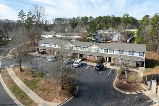 Images Pendleton Townhome Apartments