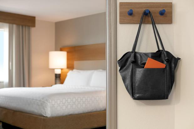Images Candlewood Suites Fayetteville Fort Bragg by IHG
