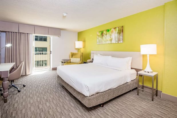 Images Hilton Garden Inn Orange Beach Beachfront